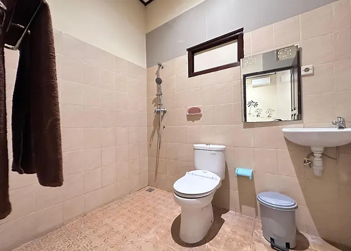 Artha Mulia House Pensión 3*