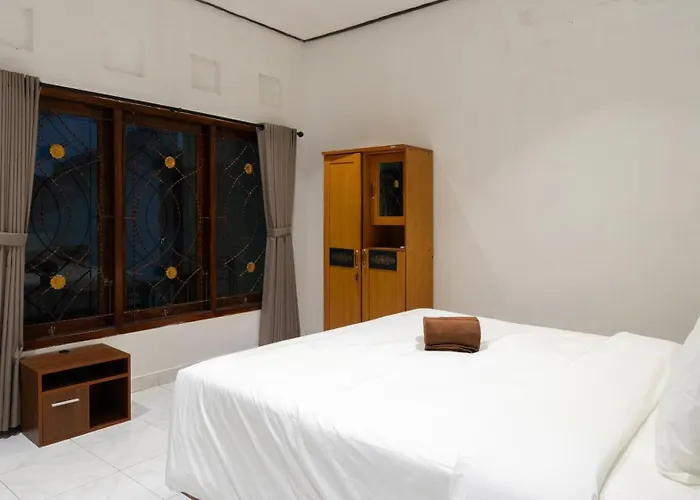 Artha Mulia House 3*