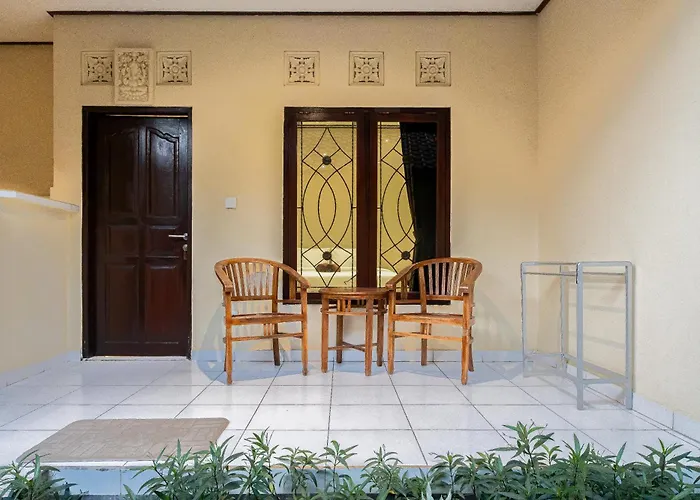 Pensión Artha Mulia House 3*